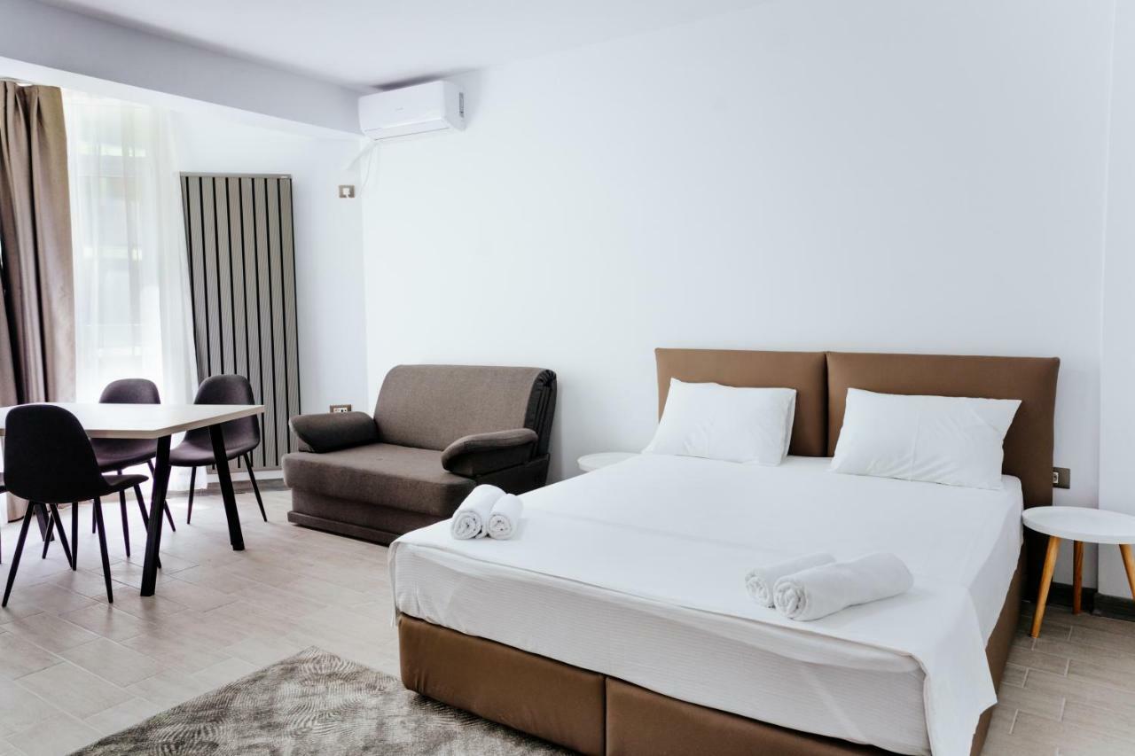 Alezzi Beach Resort Năvodari Buitenkant foto