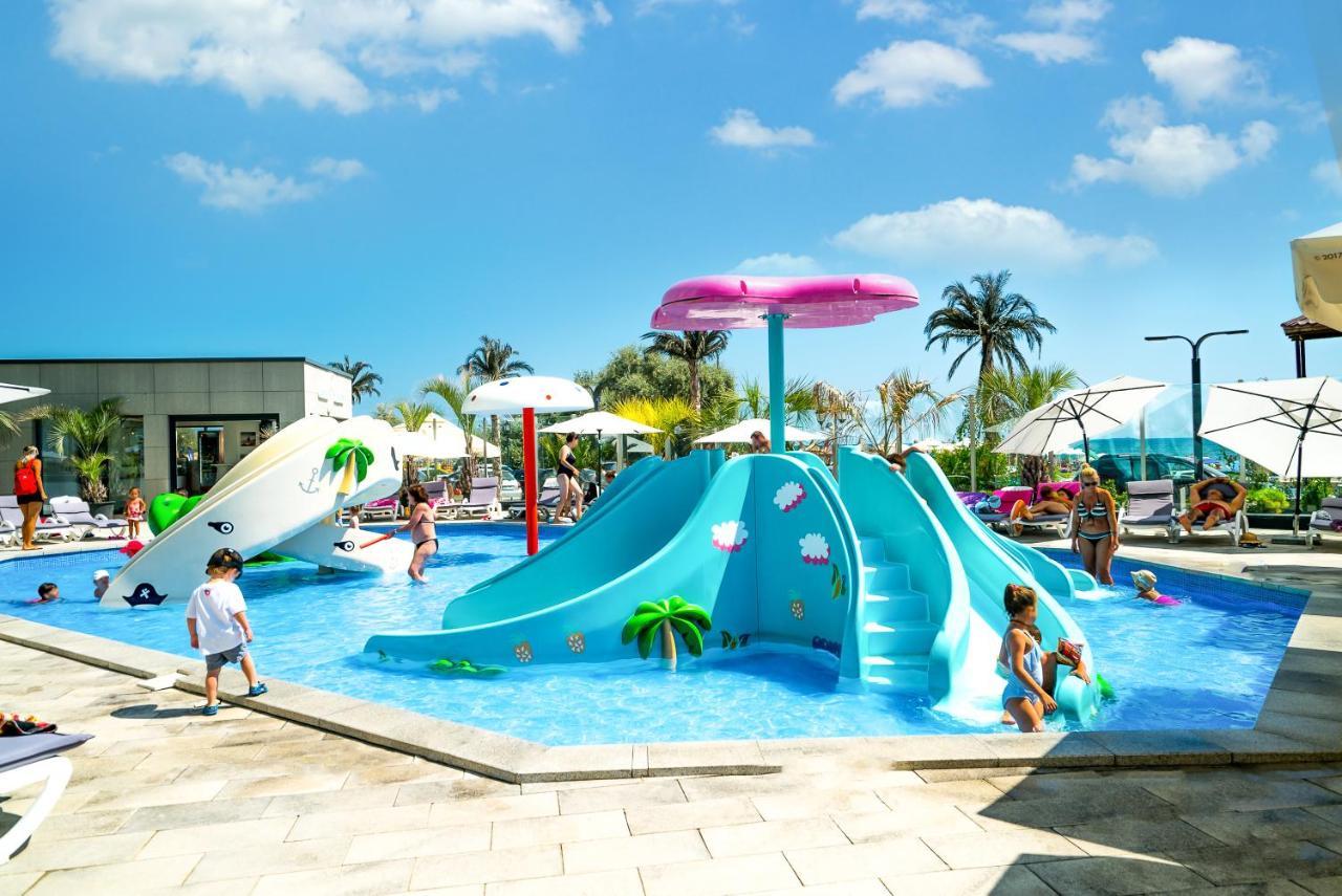 Alezzi Beach Resort Năvodari Buitenkant foto